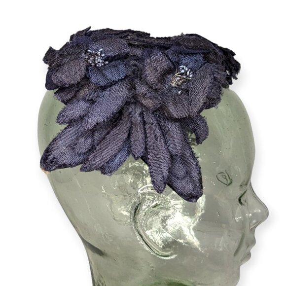 Vintage Faux Feathers Navy Blue Pinch Hat - Picture 1 of 8